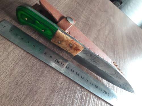 Handmade DAMASCUS Steel Hunting Knife with Wooden handle scales.FULL TANG !!!!!!
