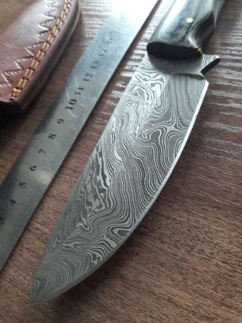 Handmade DAMASCUS Steel Hunting Knife, FULL TANG, with MICARTA handle scales.