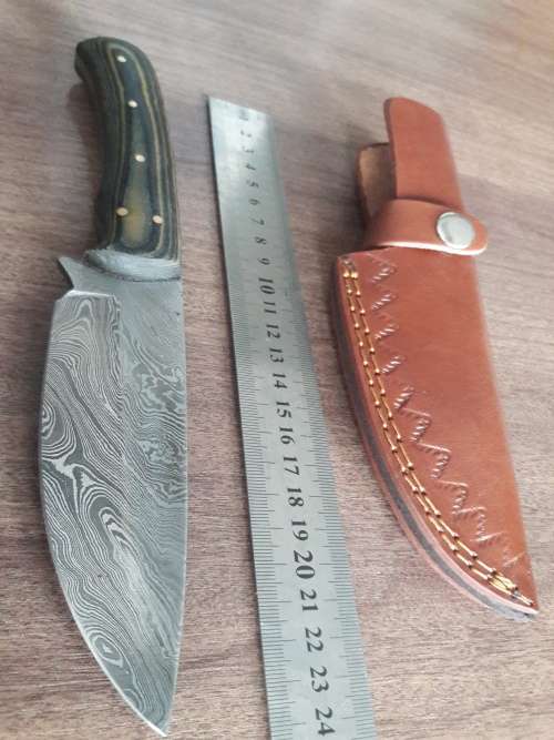 Handmade DAMASCUS Steel Hunting Knife, FULL TANG, with MICARTA handle scales.