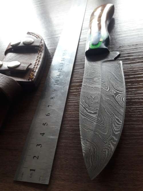 Handmade DAMASCUS Steel Hunting Knife with Wooden handle scales.FULL TANG !!!!!!