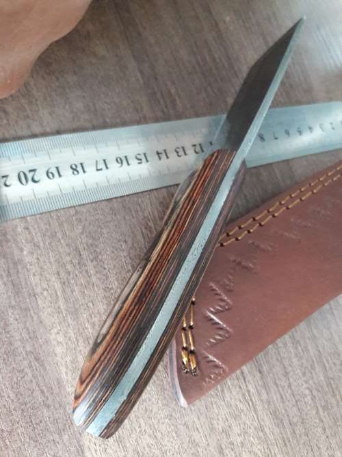 Handmade DAMASCUS Steel Hunting Knife with Wooden handle scales.FULL TANG !!!!!!