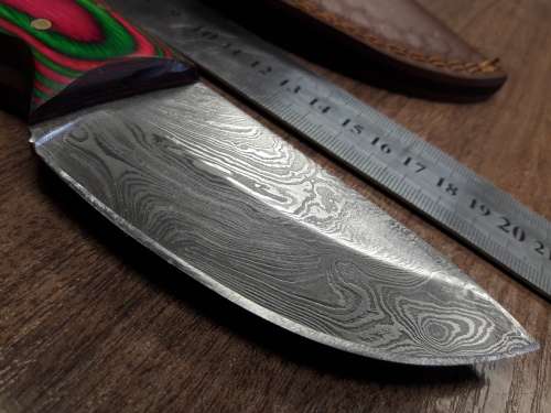 Handmade DAMASCUS Steel Hunting Knife with Wooden handle scales.FULL TANG !!!!!!