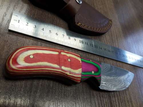 Handmade DAMASCUS Steel Hunting Knife with Wooden handle scales.FULL TANG !!!!!!