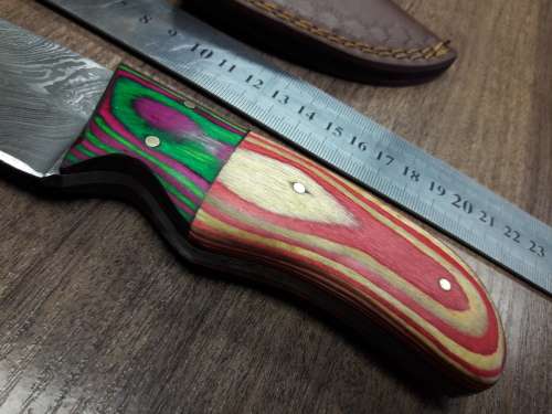 Handmade DAMASCUS Steel Hunting Knife with Wooden handle scales.FULL TANG !!!!!!