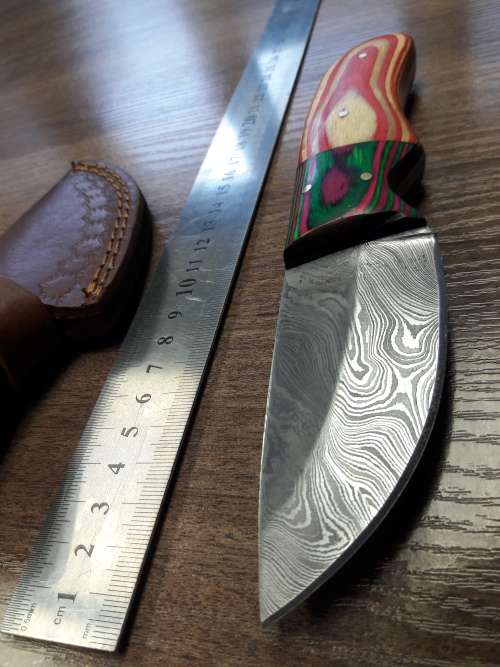 Handmade DAMASCUS Steel Hunting Knife with Wooden handle scales.FULL TANG !!!!!!