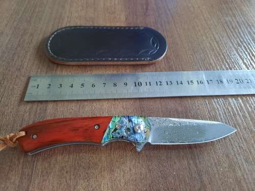 Damascus VG-10 Stainless Steel folding knife, RAZOR Sharp, Rosewood & Shell handle.