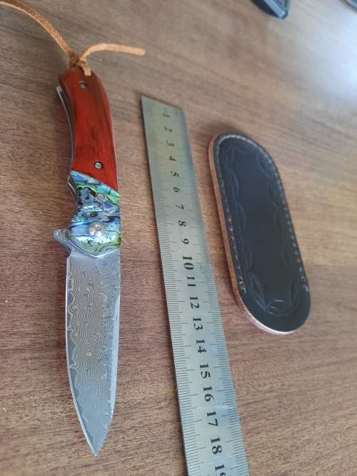 Damascus VG-10 Stainless Steel folding knife, RAZOR Sharp, Rosewood & Shell handle.