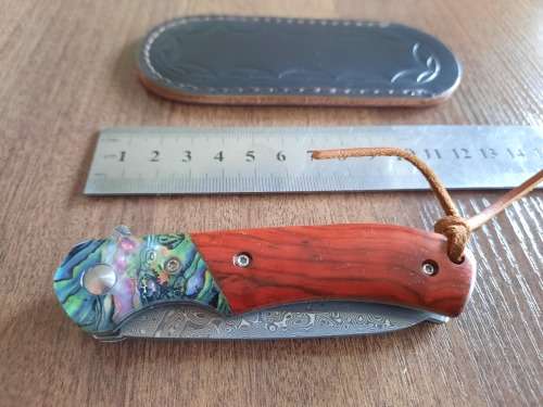 Damascus VG-10 Stainless Steel folding knife, RAZOR Sharp, Rosewood & Shell handle.