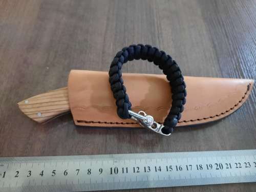 Handmade Damascus steel HUNTING  knife with WOODEN handle scales. FREE survival Bracelet !!!! !!