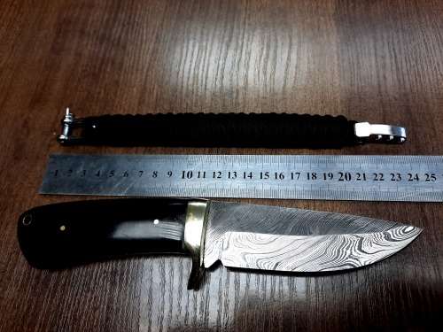 Handmade Damascus steel HUNTING  knife with BULL HORN handle scales. FREE Bracelet !!!!