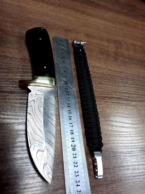 Handmade Damascus steel HUNTING  knife with BULL HORN handle scales. FREE Bracelet !!!!