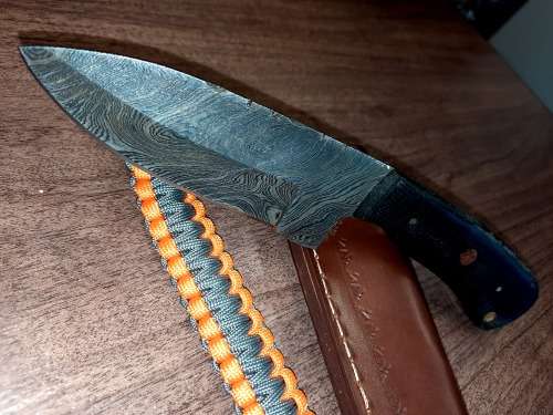 Handmade Damascus steel HUNTING  knife with MICARTA handle scales. FREE BRACELET