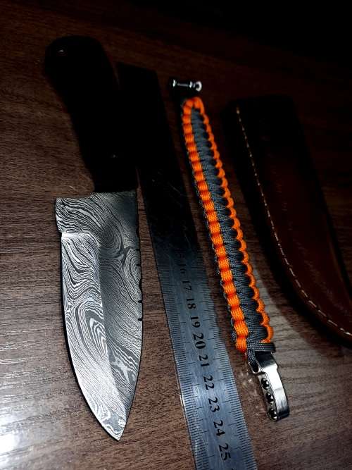 Handmade Damascus steel HUNTING  knife with MICARTA handle scales. FREE BRACELET