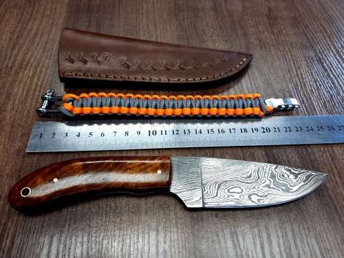 Handmade Damascus steel HUNTING  knife with WOODEN handle scales. FREE survival Bracelet !!!! !!