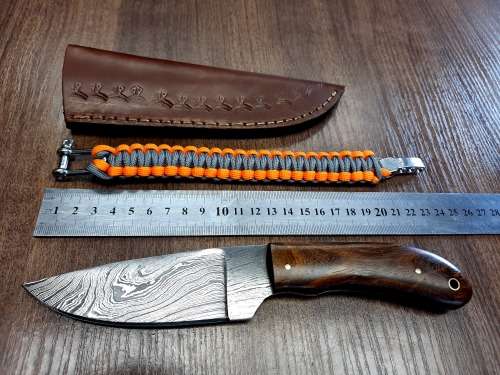 Handmade Damascus steel HUNTING  knife with WOODEN handle scales. FREE survival Bracelet !!!! !!