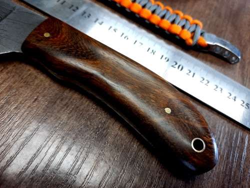 Handmade Damascus steel HUNTING  knife with WOODEN handle scales. FREE survival Bracelet !!!! !!