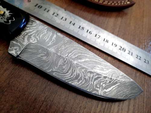 Handmade Damascus steel HUNTING Knife with Bull Horn handle scales with engraving . Free Leather S