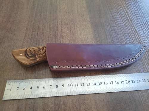 Handmade Damascus steel HUNTING Knife with Wooden handle scales, No leather included.