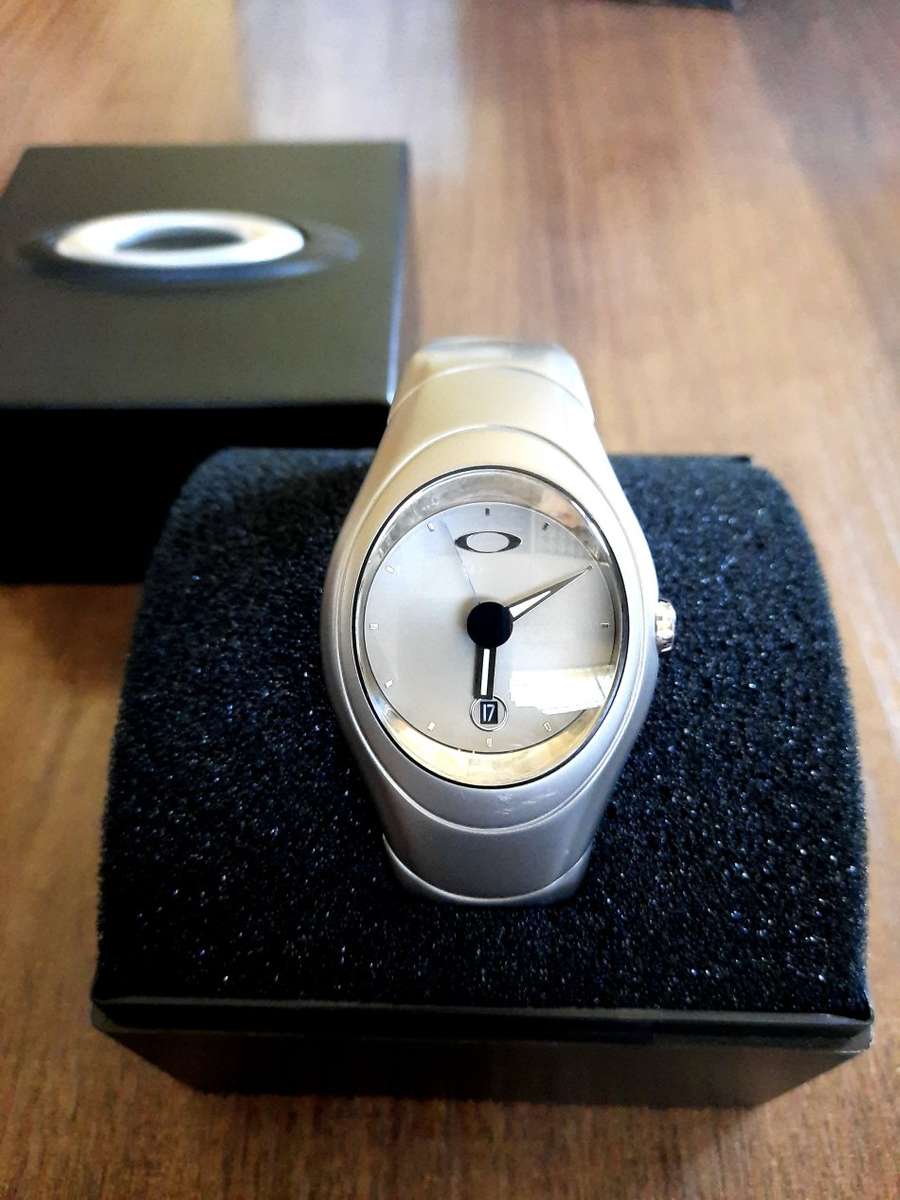 Unisex Titanium Oakley "TimeBomb" Watch, Inertial Generator World Movement. X-Metal Titanium