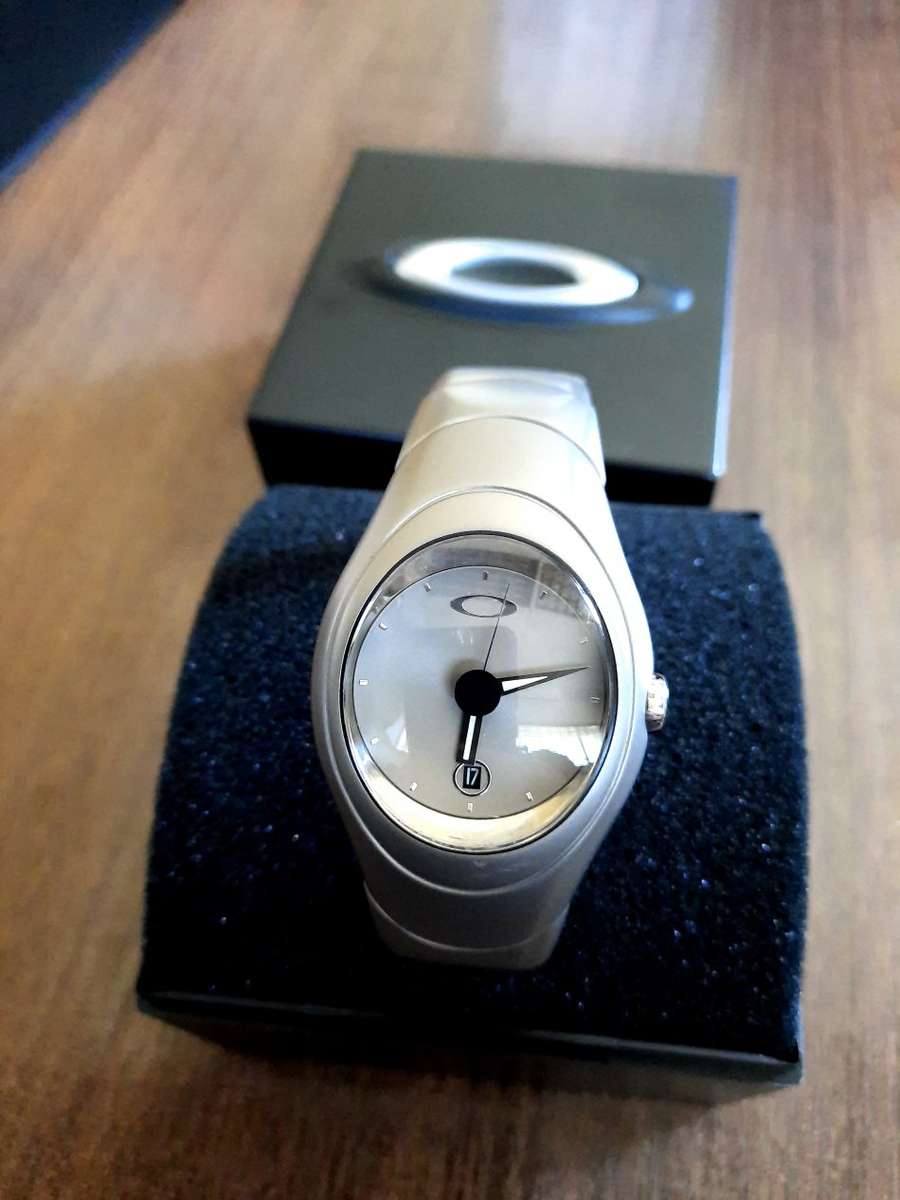 Unisex Titanium Oakley "TimeBomb" Watch, Inertial Generator World Movement. X-Metal Titanium