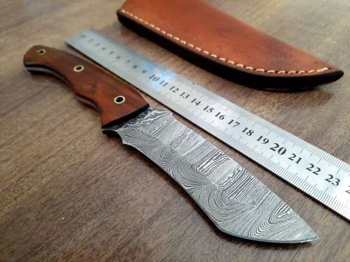 Handmade Damascus steel HUNTING Knife with Wooden handle scales, Perfect Gift for him.