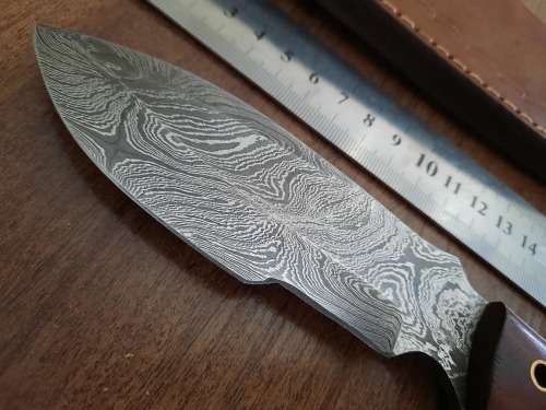 Handmade Damascus steel HUNTING Knife with Wooden handle scales, Perfect Gift for him.