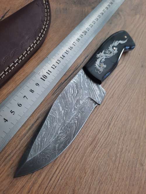 Handmade Damascus steel HUNTING  knife with BULL HORN handle scales. PLEASE READ Description.  !