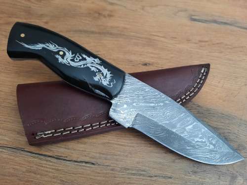 Handmade Damascus steel HUNTING  knife with BULL HORN handle scales. PLEASE READ Description.  !