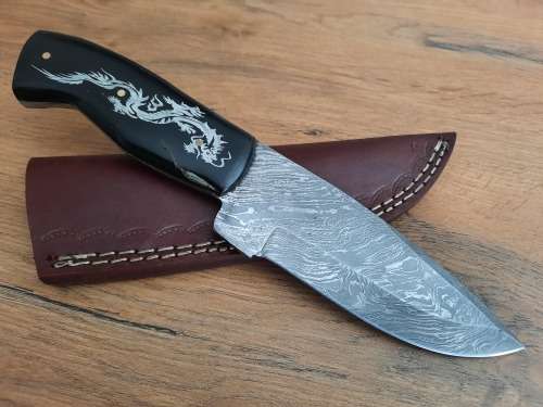 Handmade Damascus steel HUNTING  knife with BULL HORN handle scales. PLEASE READ Description.  !