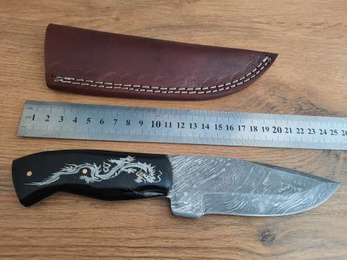 Handmade Damascus steel HUNTING  knife with BULL HORN handle scales. PLEASE READ Description.  !