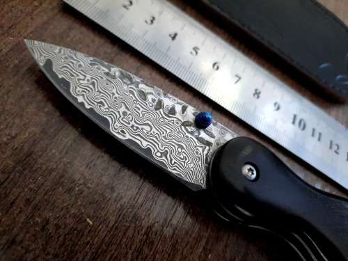 Damascus VG-10 Stainless Steel folding knife, RAZOR Sharp, New Stock, High Quality, Ebony handle.