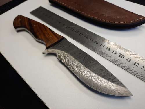 Handmade Damascus steel HUNTING Knife with Wooden handle scales. The exact knife you will receive.