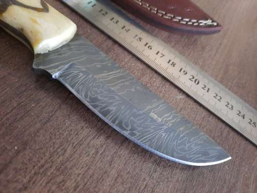 Handmade Damascus steel HUNTING  knife with Camel Bone handle scales. Crazy R1 start auction.