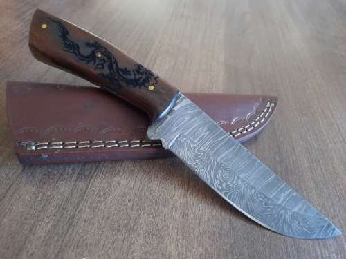 Handmade Damascus steel HUNTING  knife with Wooden handle scales. Forging error, please see pictures