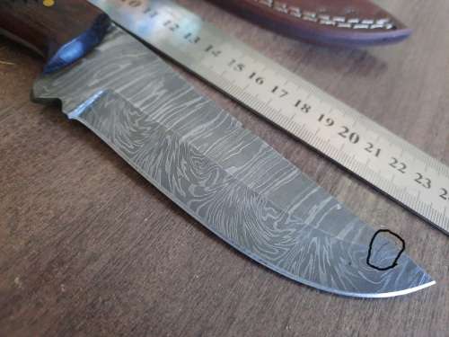 Handmade Damascus steel HUNTING  knife with Wooden handle scales. Forging error, please see pictures