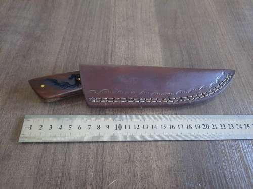 Handmade Damascus steel HUNTING  knife with Wooden handle scales. Forging error, please see pictures