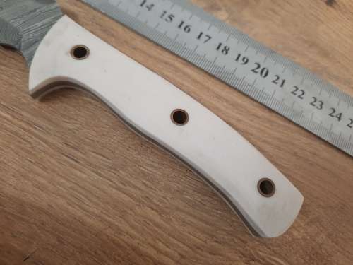 Handmade Damascus steel HUNTING  knife with Epoxy Resin handle scales. READ Description please.