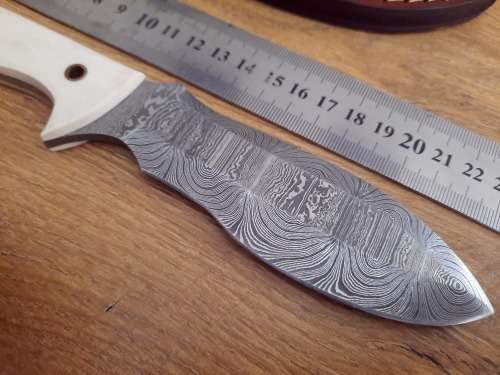 Handmade Damascus steel HUNTING  knife with Epoxy Resin handle scales. READ Description please.