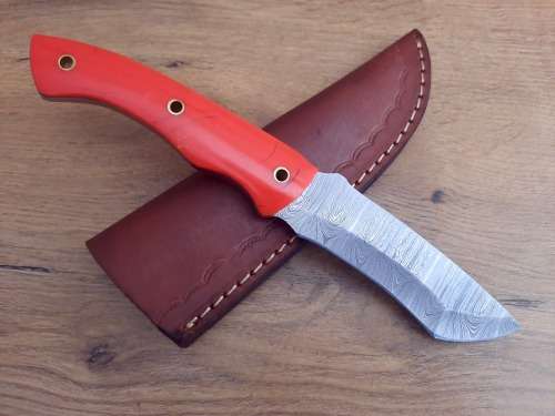 Handmade Damascus steel HUNTING  knife with Epoxy Resin handle scales. READ Description please.