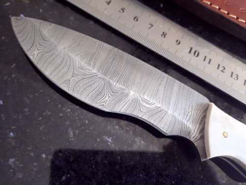 Handmade Damascus steel HUNTING  knife with Epoxy Resin handle scales.