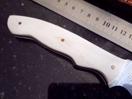 Handmade Damascus steel HUNTING  knife with Epoxy Resin handle scales.