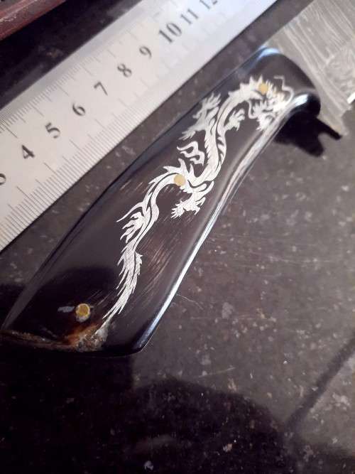 Handmade Damascus steel HUNTING  knife with Bull Horn handle scales.