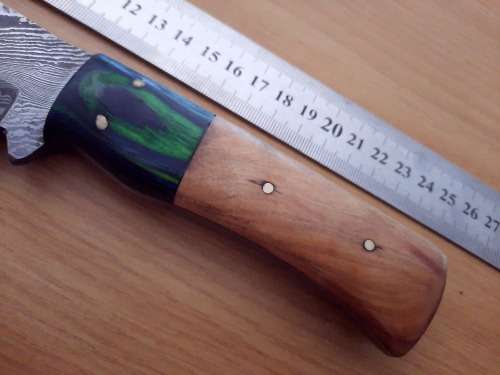Handmade Damascus steel HUNTING  knife with Wooden handle scales. Please read description.