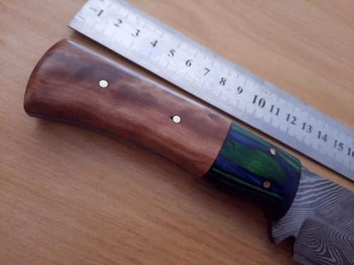 Handmade Damascus steel HUNTING  knife with Wooden handle scales. Please read description.