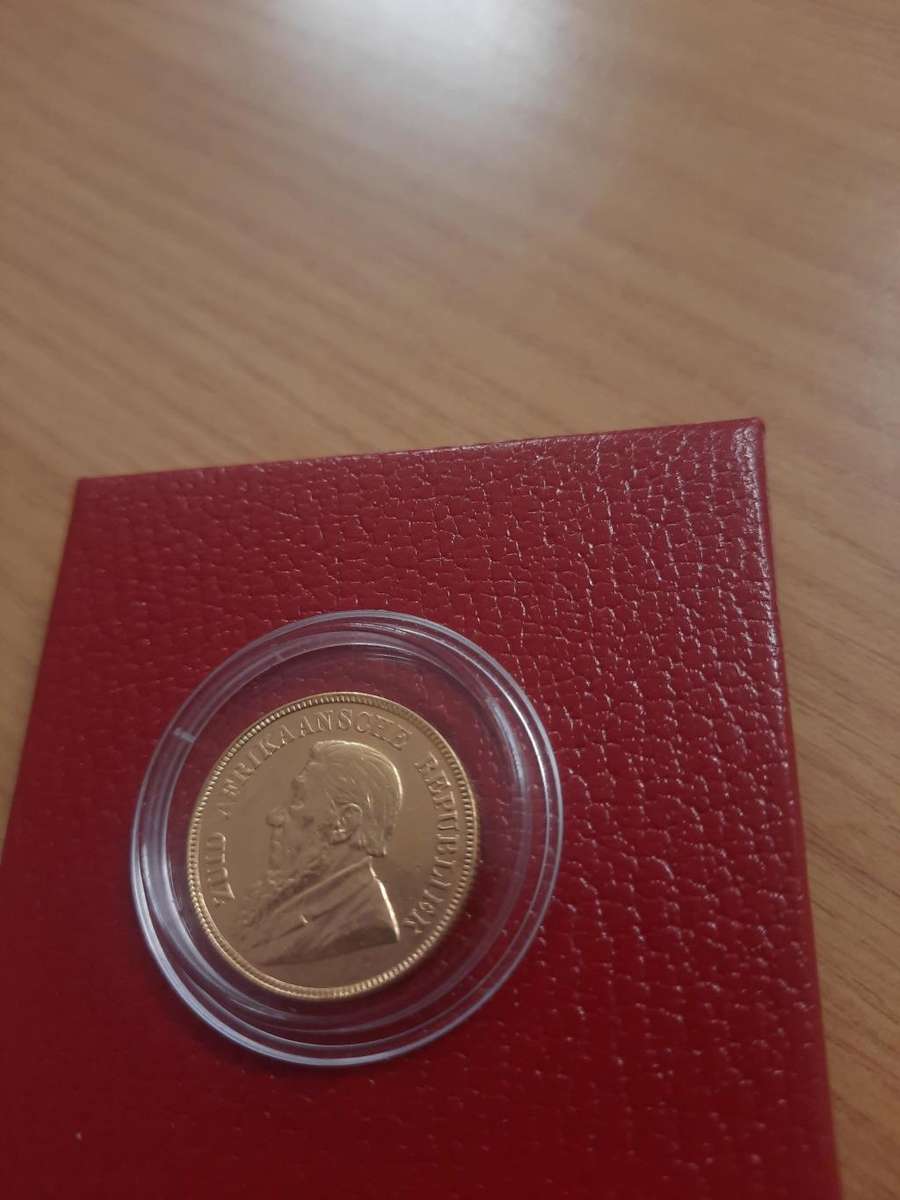 1898 ZAR Gold pond in very good condition after 126 of being minted, please see pictures.