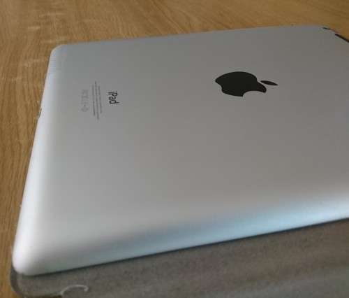 IPAD 4, Wifi and Cellular, 64GB internal memory, in excellent condition