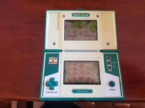 Nintendo Game and Watch - Green House