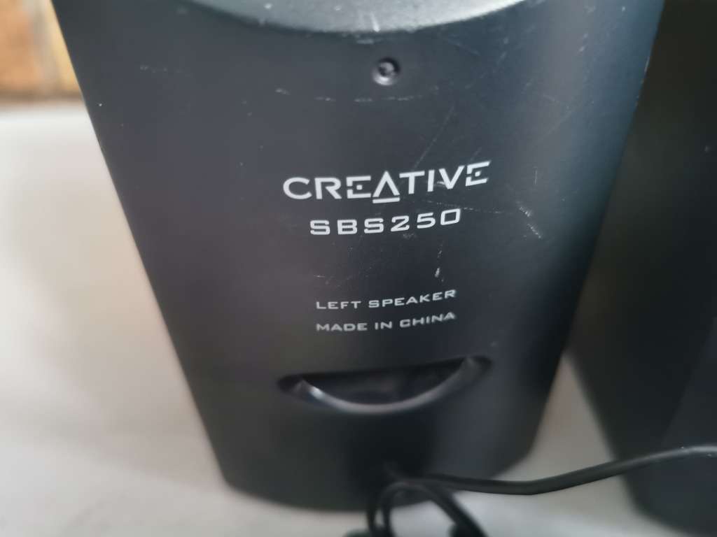 Creative SBS250 PC speakers