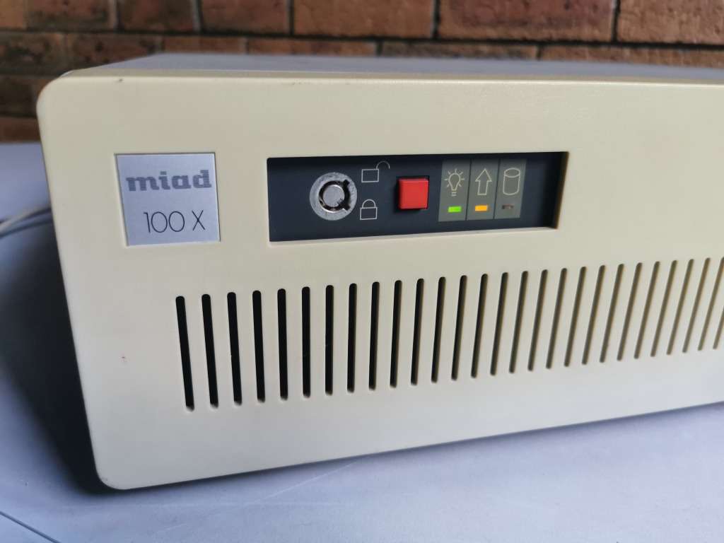 Miad 10MHz Turbo XT with Keyboard and VGA
