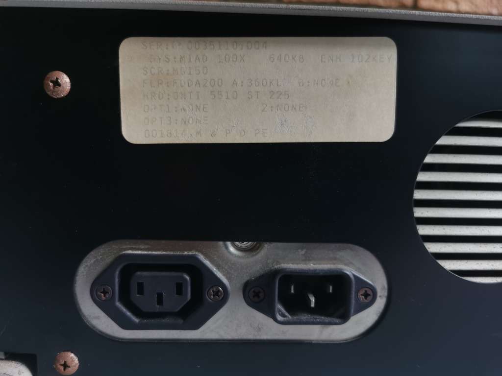 Miad 10MHz Turbo XT with Keyboard and VGA